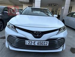 تۆیۆتا کامری